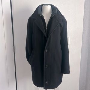 Gorgeous mens coat by Hugo Boss bought in excellent condition